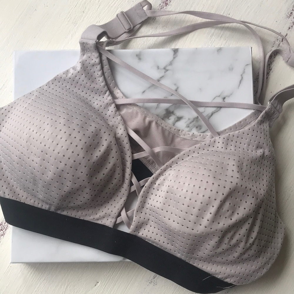 NWOT VS strappy sports bra